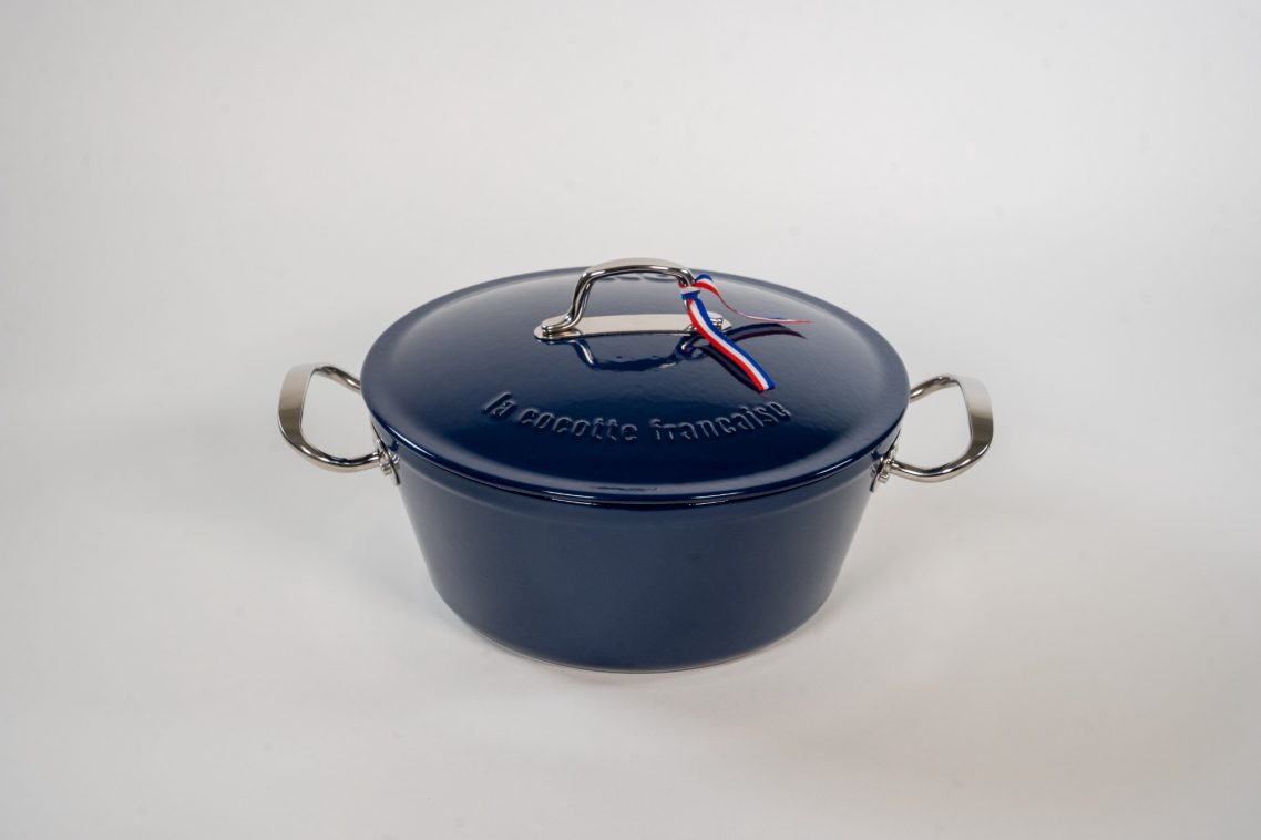 Cocotte en fonte émaillée bleue innovante sans PFAS garantie à vie